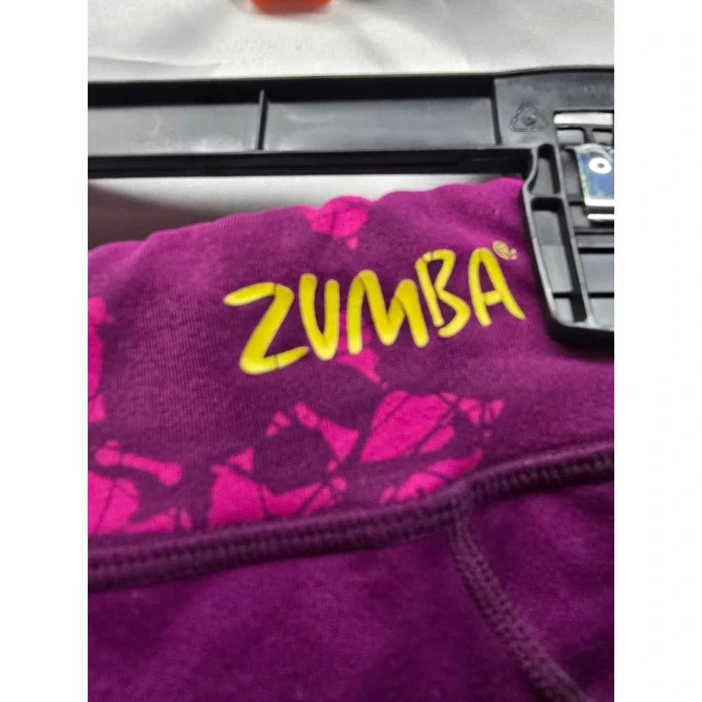 Zumba Wear‎ Purple Athletic Shorts Women's Size Small Workout Fitness